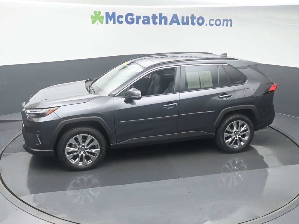 2024 Toyota RAV4 XLE Premium photo 20