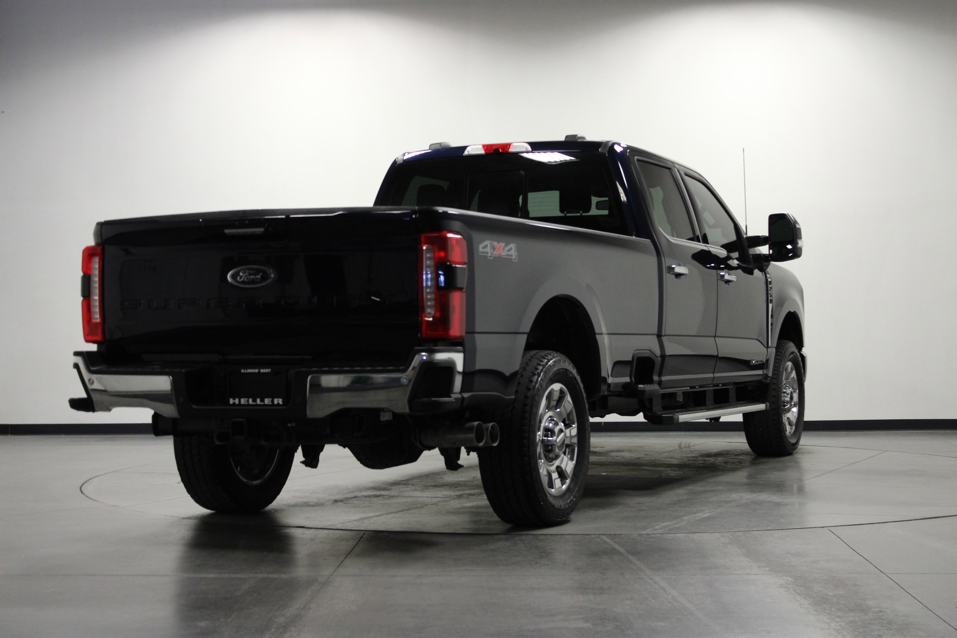 2024 Ford F-250 Lariat photo 3