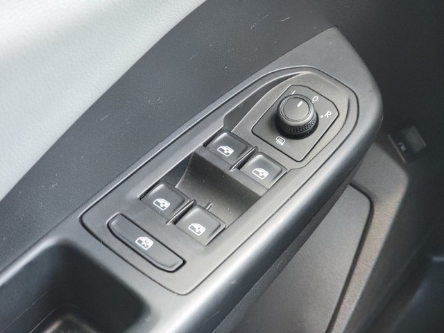 2022 Volkswagen Taos SE photo 24