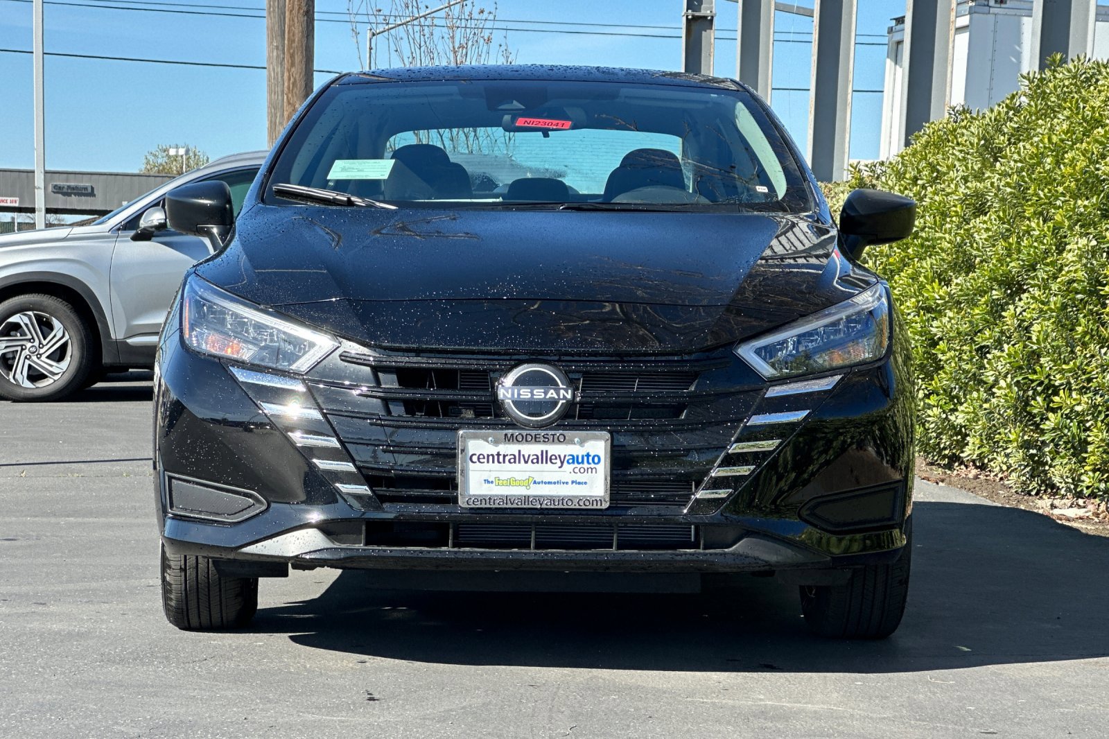 2025 Nissan Versa S photo 4