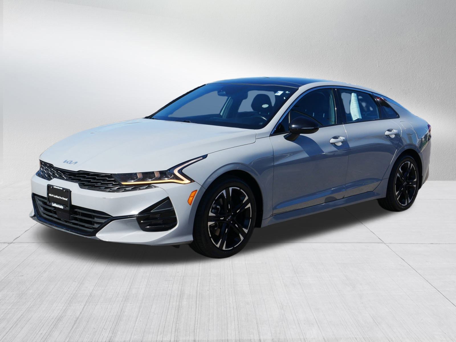 2022 Kia K5 GT-Line photo 3