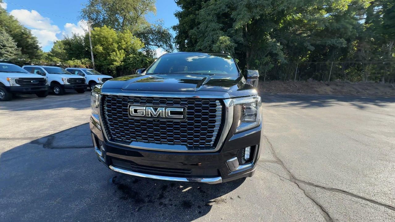 2024 Gmc Yukon Denali Ultimate photo 3