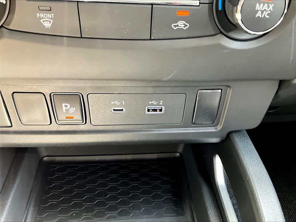 2025 Nissan Frontier SV photo 24