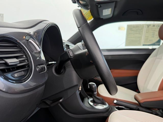 2017 Volkswagen Beetle 1.8T Classic photo 43
