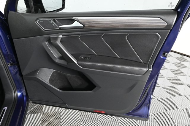 2022 Volkswagen Tiguan SEL Premium R-Line photo 12