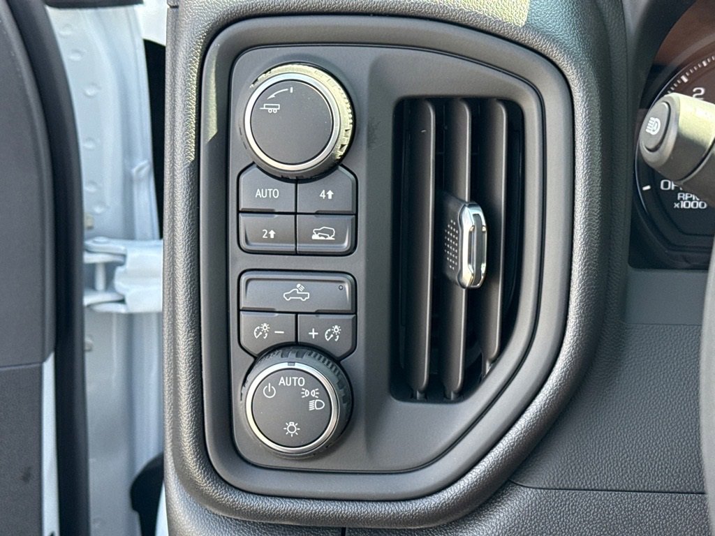 2026 Chevrolet Silverado 1500 Work Truck photo 10