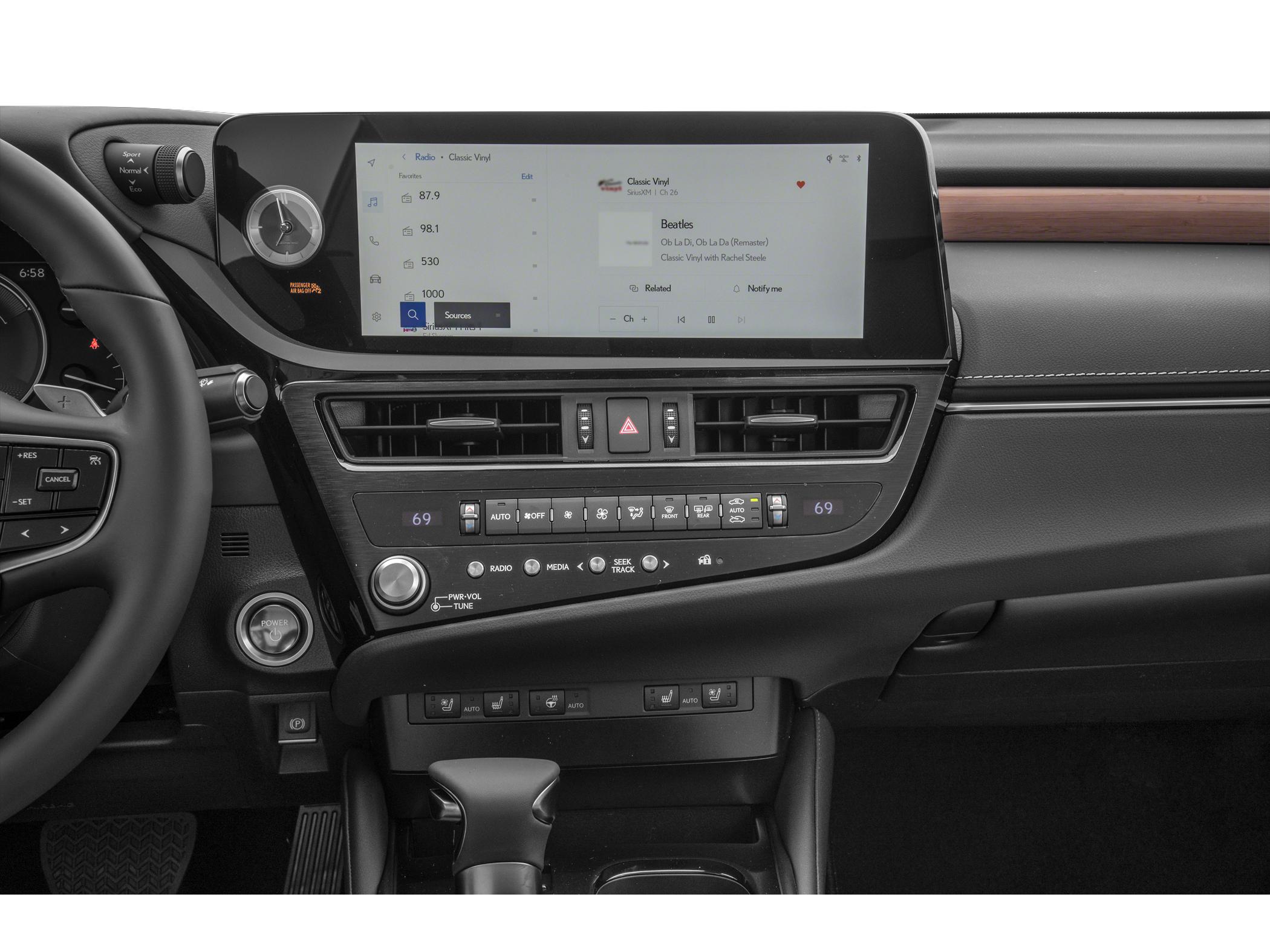 2025 Lexus ES 300h photo 6
