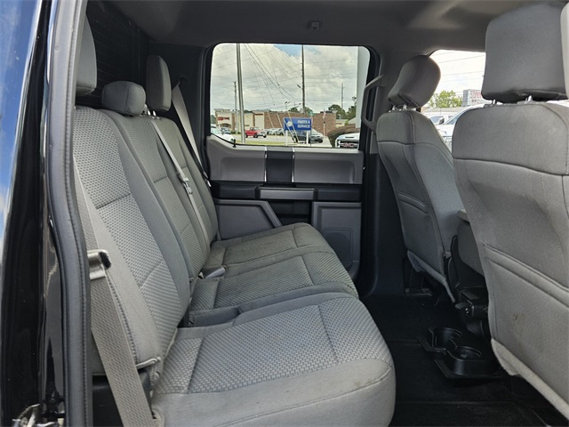 2017 Ford F-150 XLT photo 13