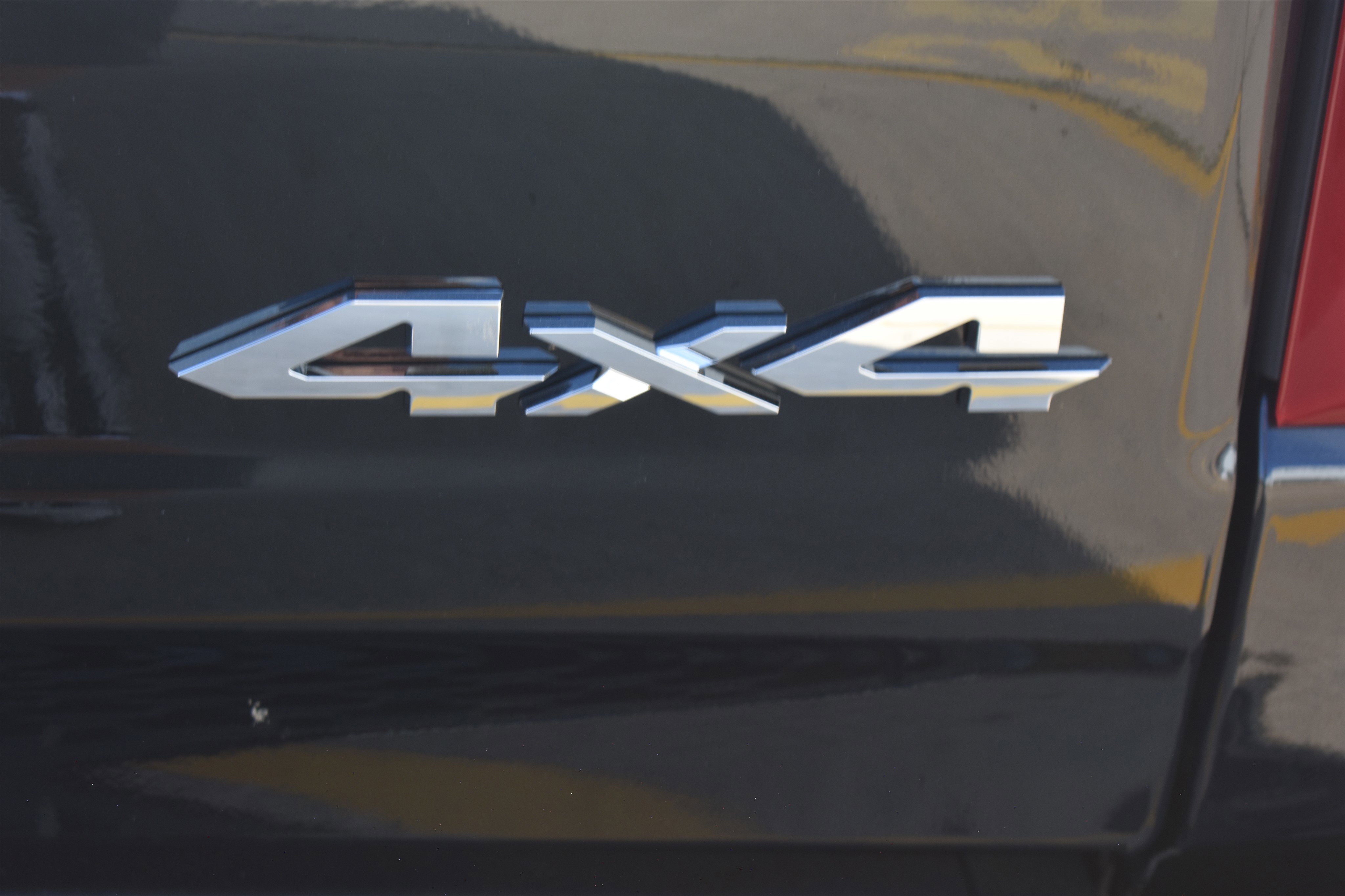 2026 Ram 1500 Laramie photo 3