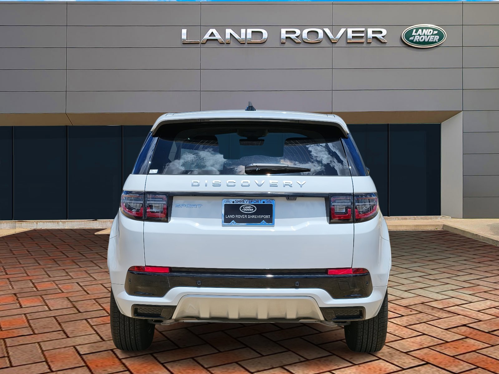 2025 Land Rover Discovery Sport S photo 5