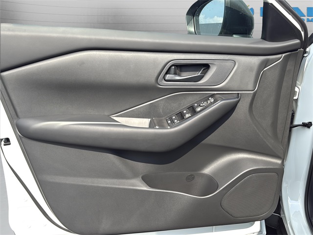 2026 Nissan Rogue S photo 23