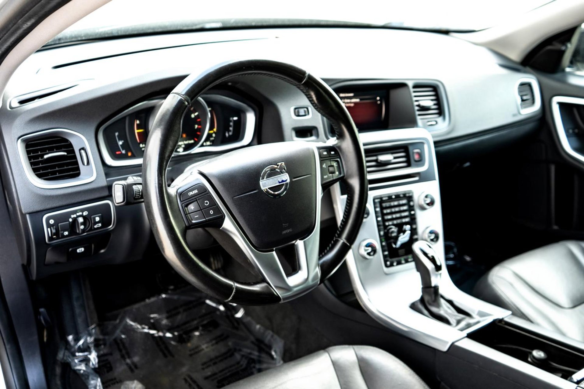 2018 Volvo V60 Cross Country T5 AWD photo 7