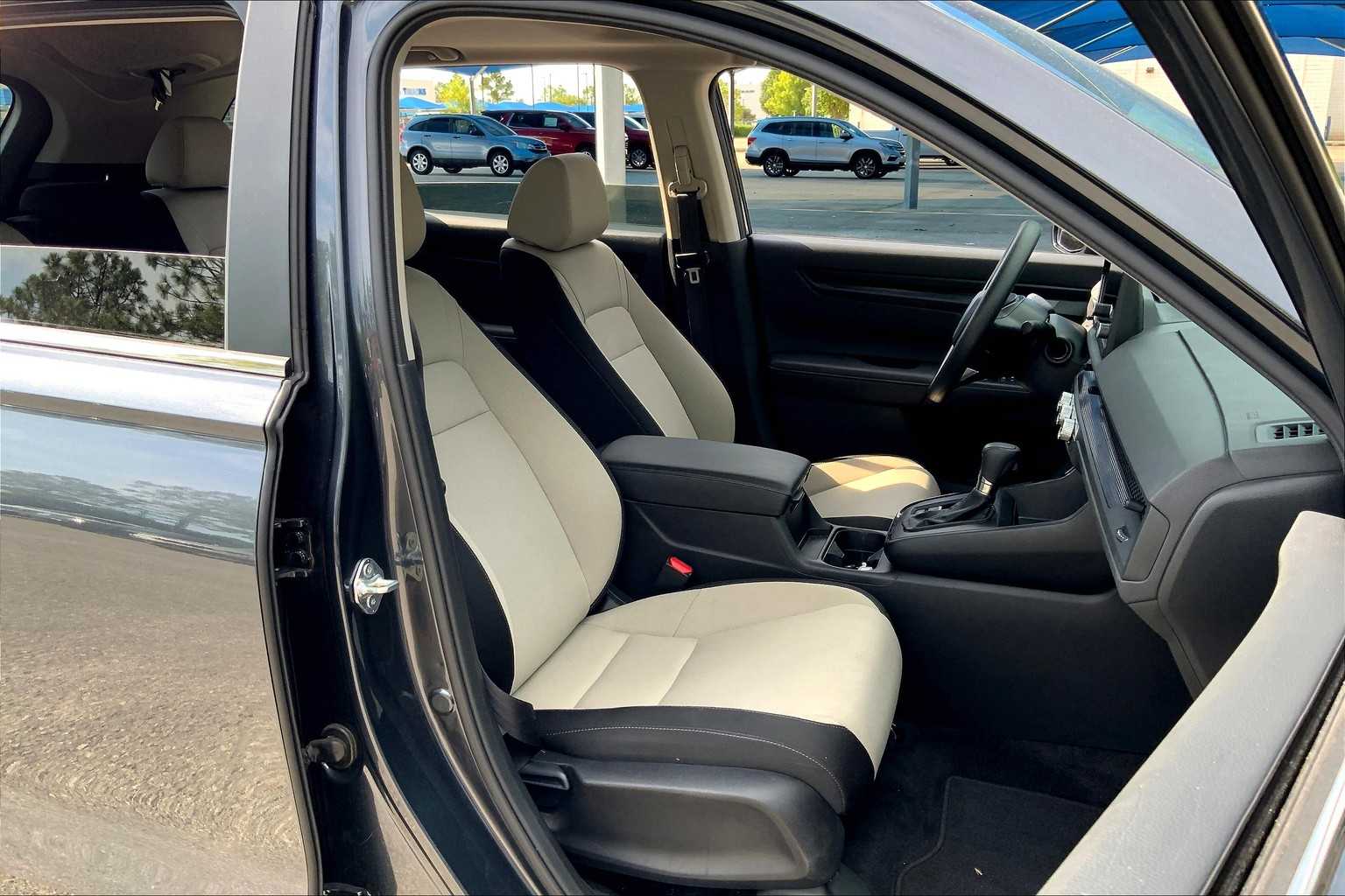 2024 Honda CR-V EX photo 8