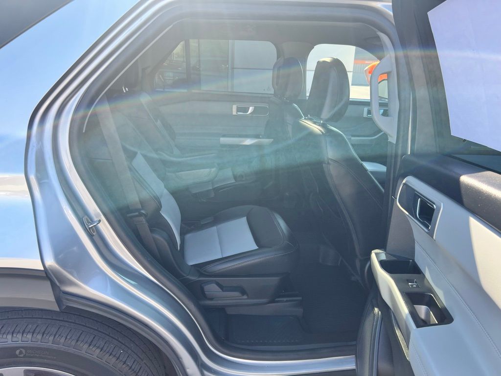 2022 Ford Explorer XLT photo 26