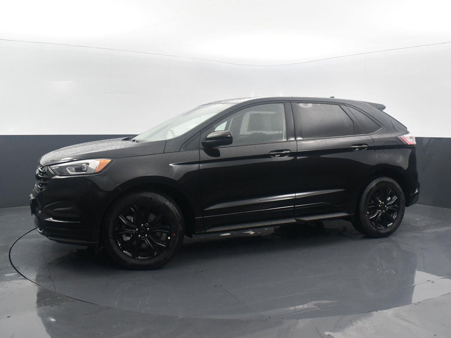 2024 Ford Edge SE's photo