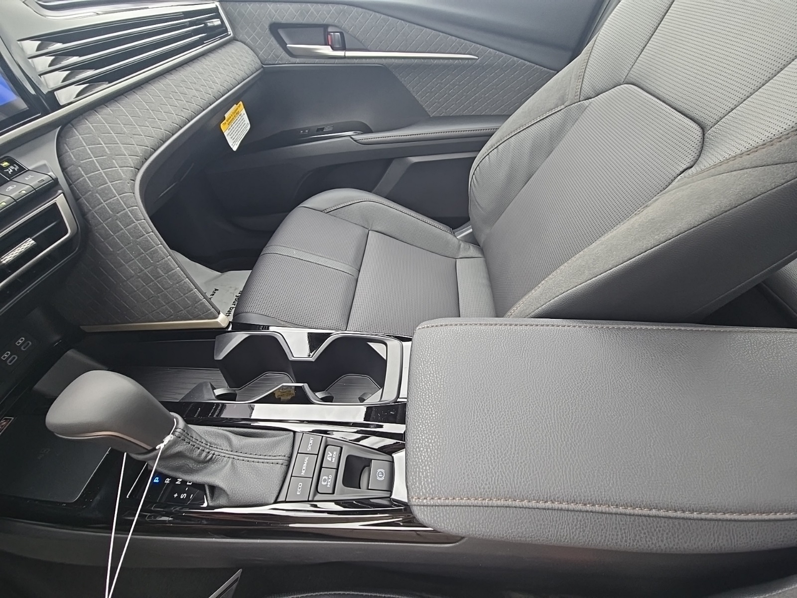 2025 Toyota Camry XLE photo 23