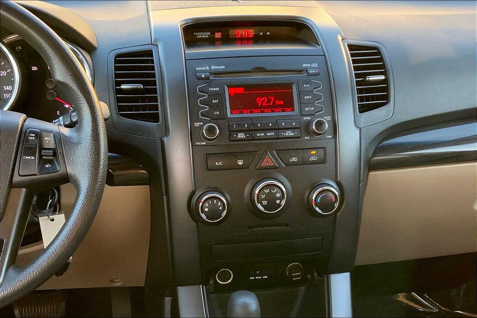 2013 Kia Sorento LX photo 6