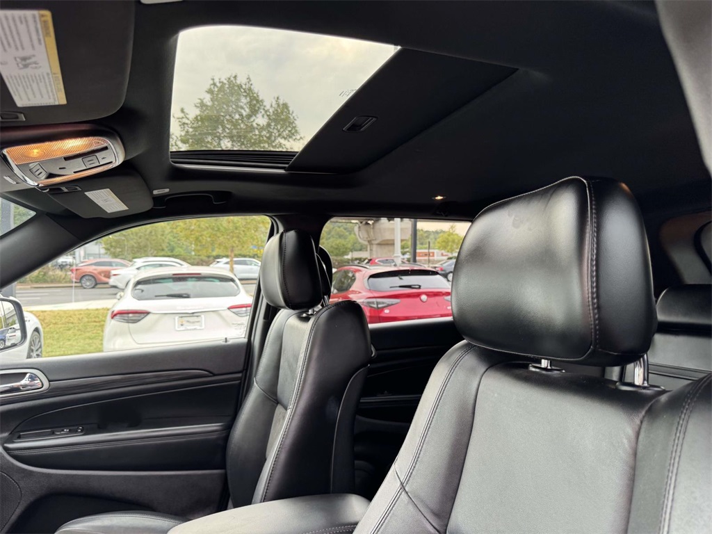 2020 Jeep Grand Cherokee Altitude photo 3
