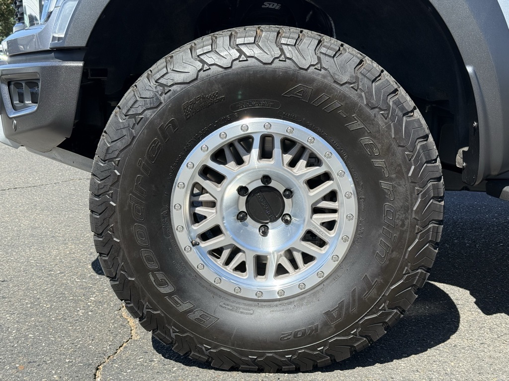 2021 Ford F-150 Raptor photo 25