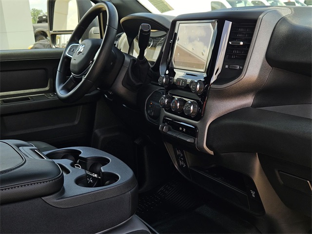2025 Ram 2500 Tradesman photo 9