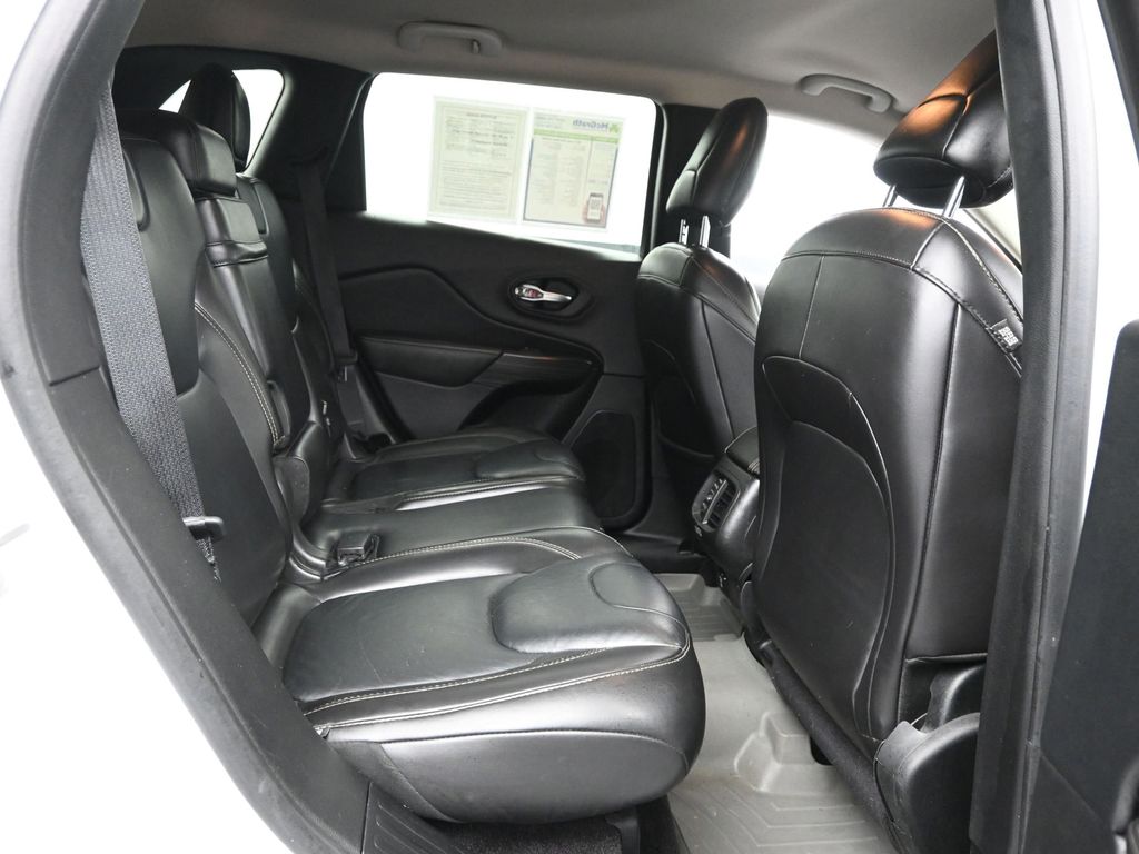 2017 Jeep Cherokee Limited photo 6