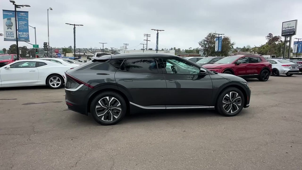 2022 Kia EV6 Light photo 8