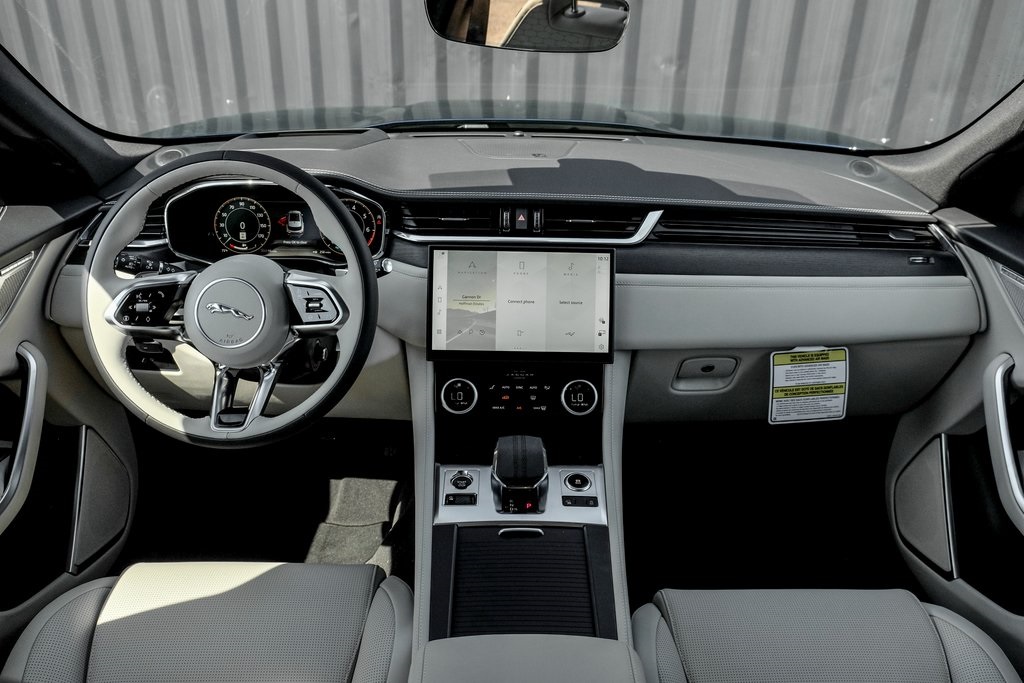 2026 Jaguar F-PACE P250 R-Dynamic S photo 19
