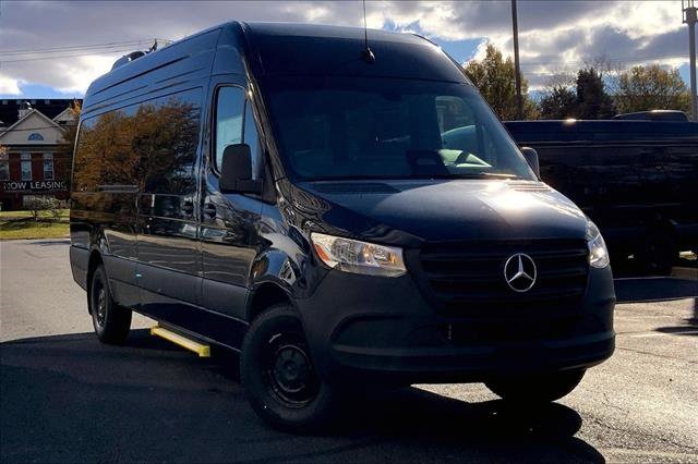 2025 Mercedes-Benz Sprinter Cargo Van Base's photo