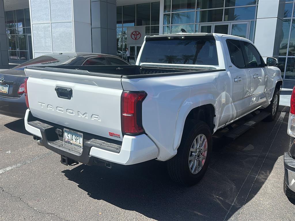 2025 Toyota Tacoma SR5 photo 4
