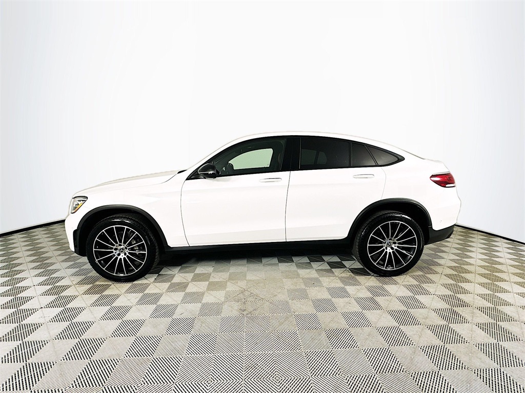 2023 Mercedes Benz GLC 300 4MATIC photo 4