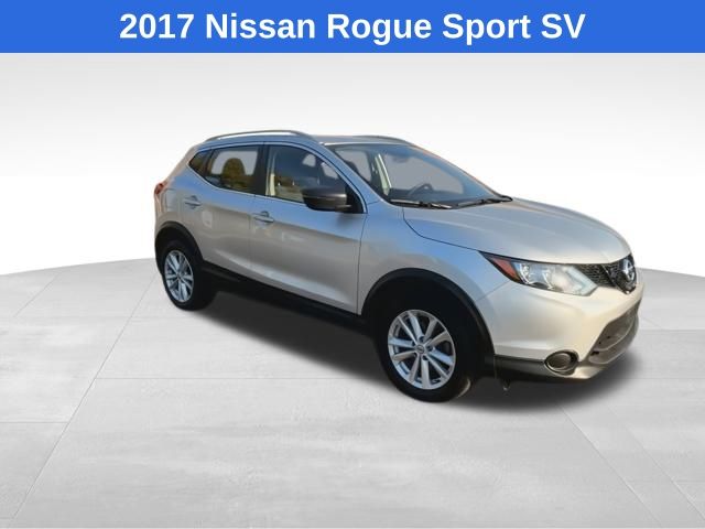 2017 Nissan Rogue Sport SV photo 2