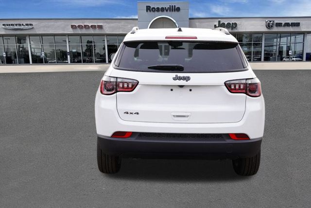 2026 Jeep Compass Latitude Altitude Special Edition photo 4
