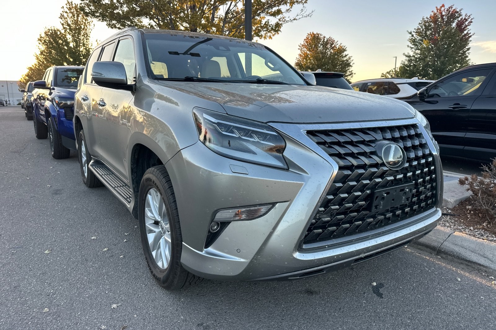 2021 Lexus GX 460 photo 2