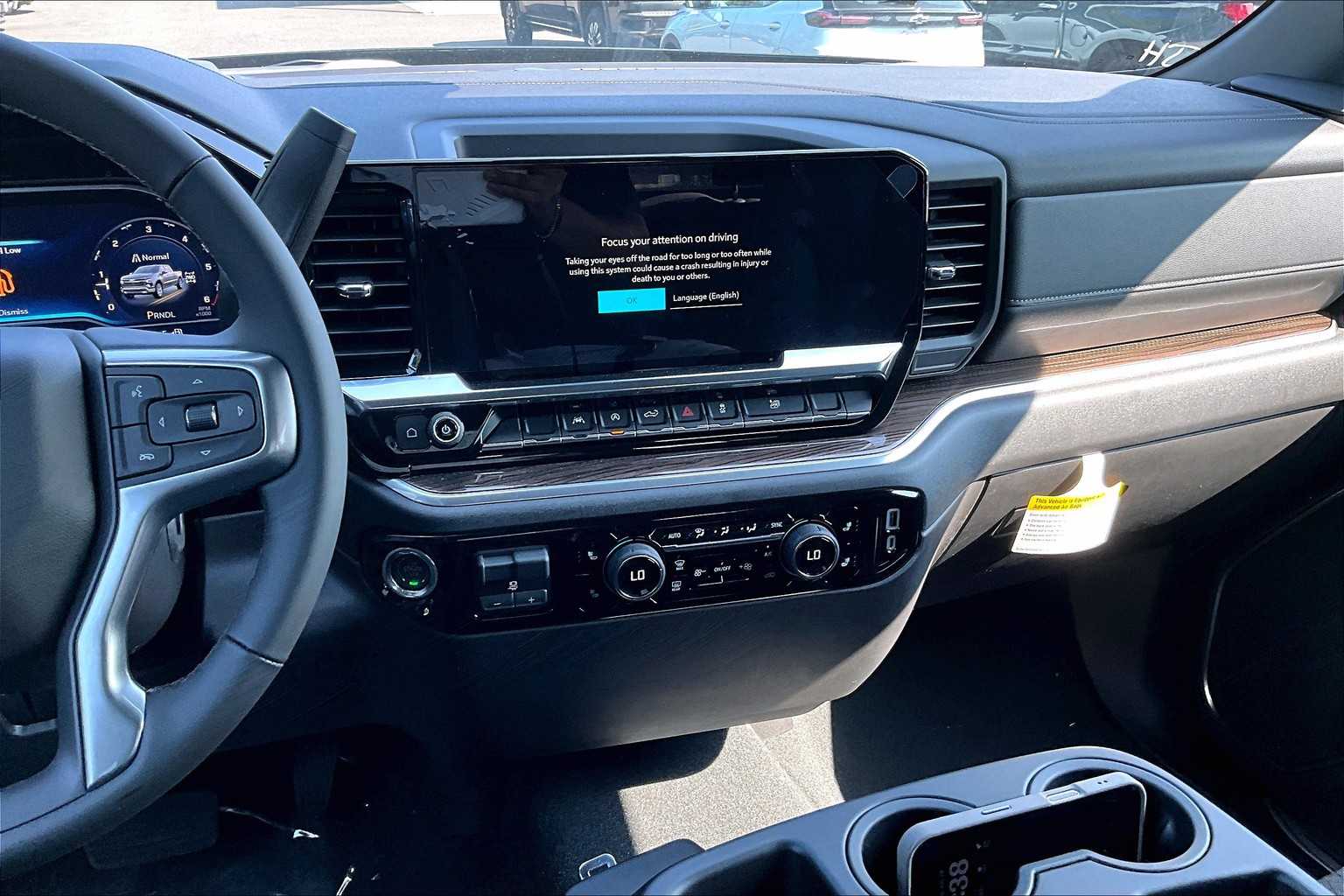 2025 Chevrolet Silverado 1500 RST photo 12