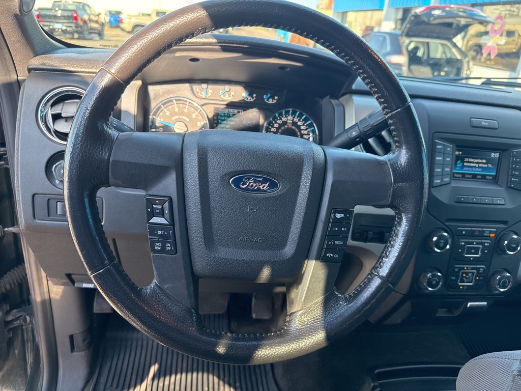 2014 Ford F-150 XLT photo 17