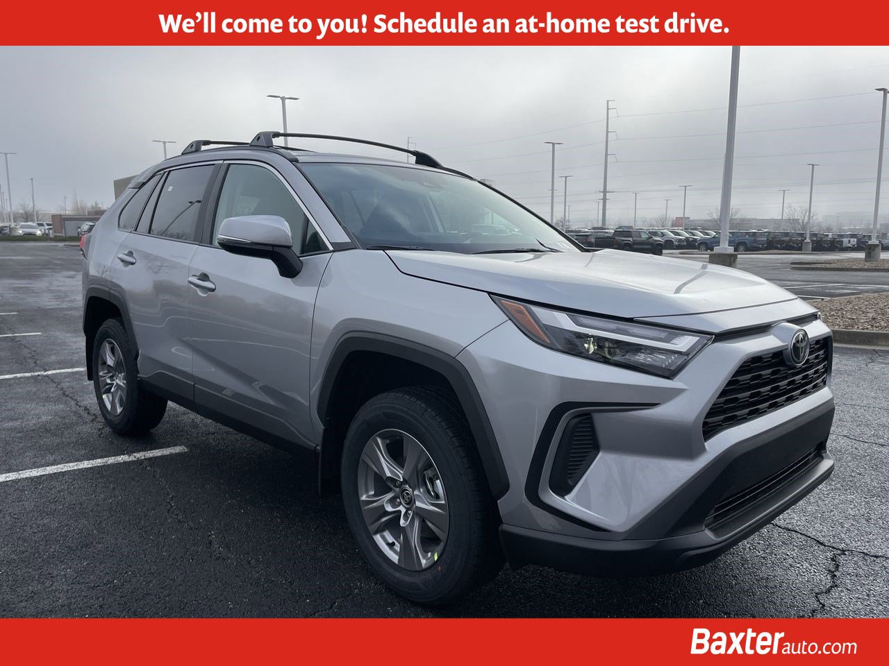 2025 Toyota RAV4 XLE's photo