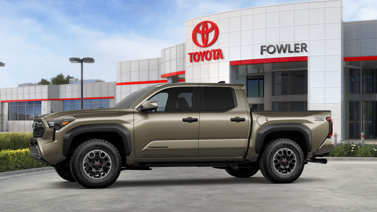 2025 Toyota Tacoma TRD Off-Road Double Cab photo 3