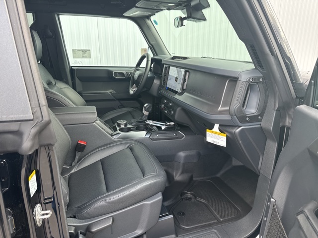 2025 Ford Bronco Big Bend photo 2