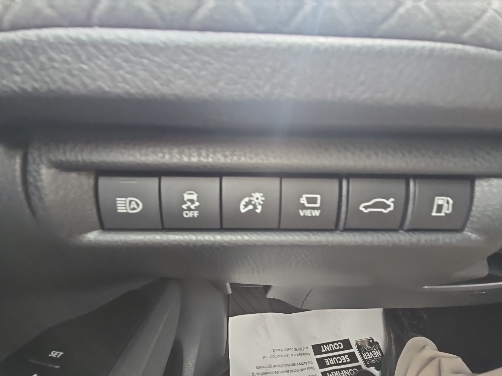 2025 Toyota Camry XLE photo 17