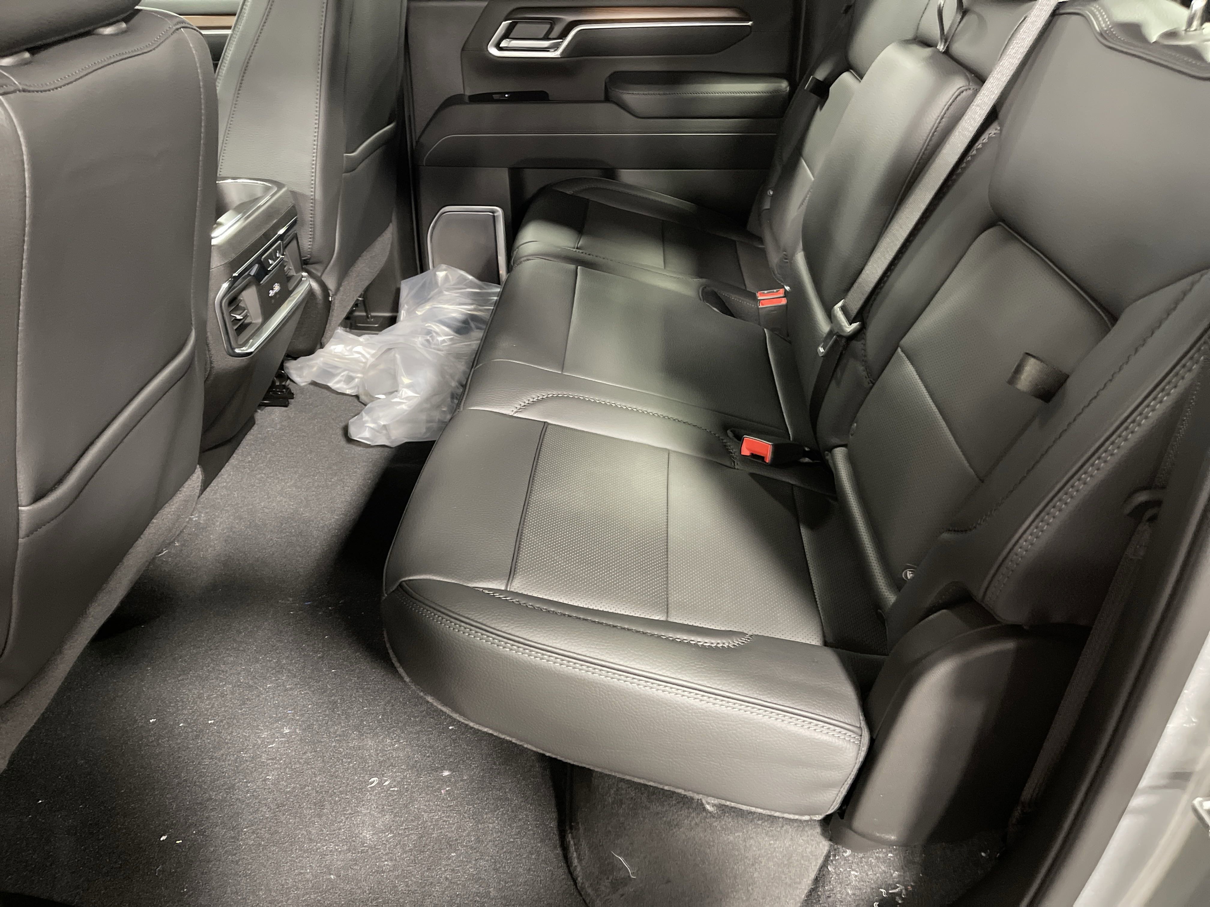 2026 Gmc Sierra 2500 HD Denali photo 5