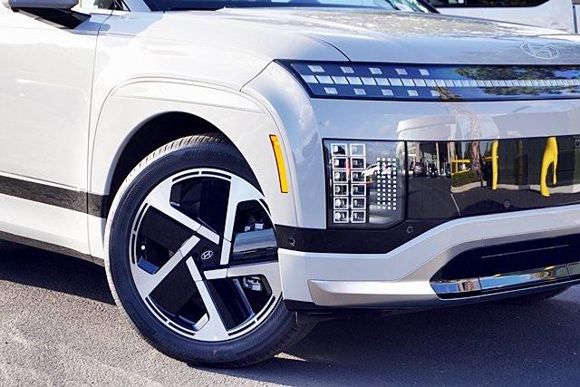 2026 Hyundai Ioniq photo 2