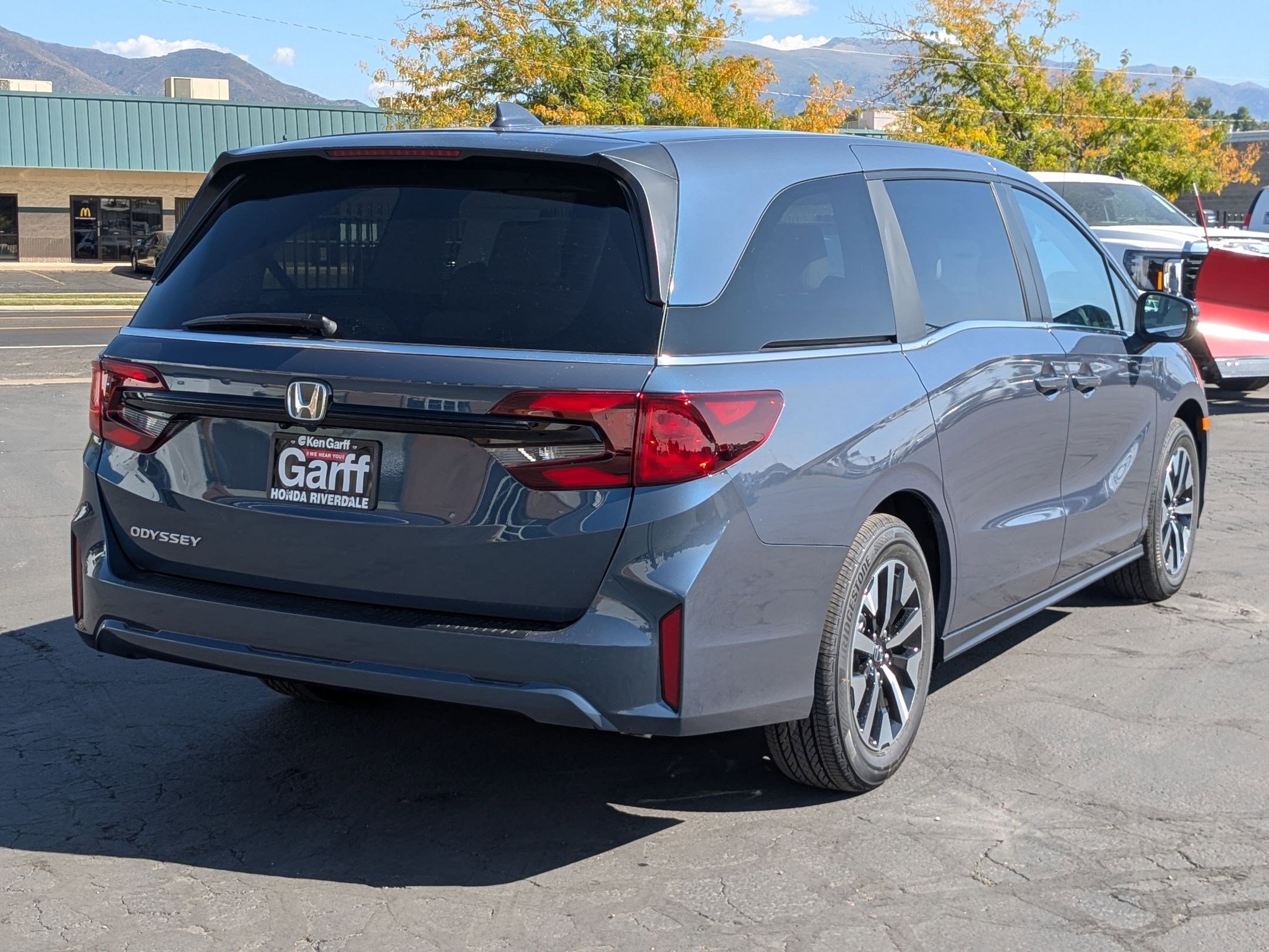 2026 Honda Odyssey EX-L photo 4