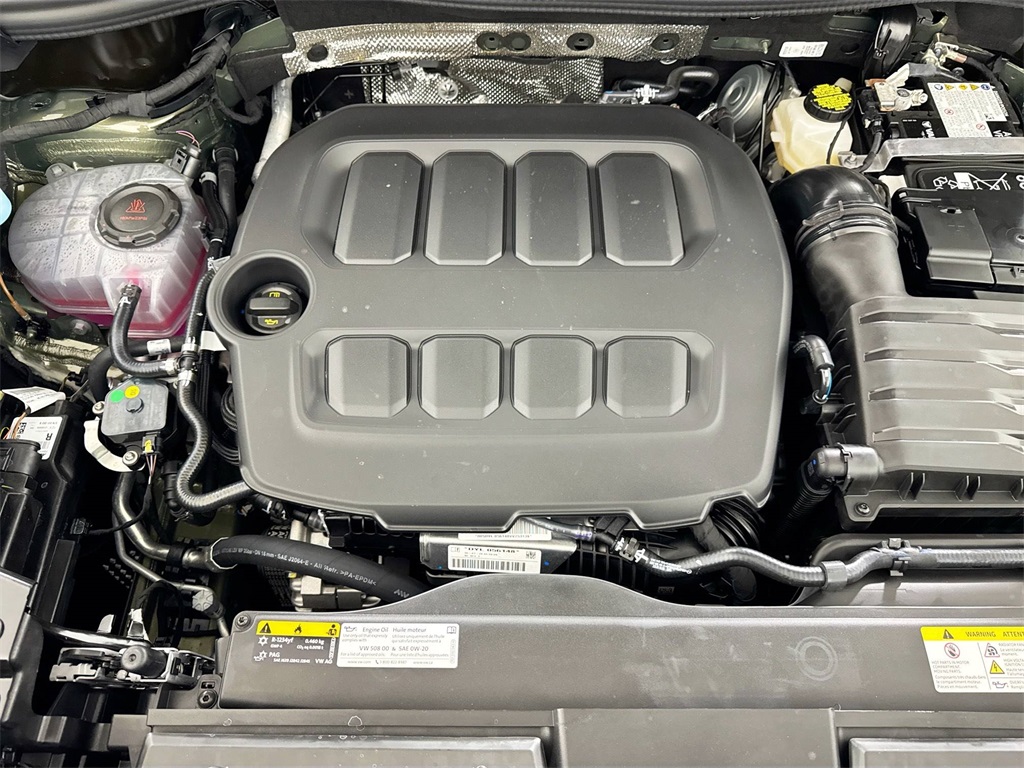 2025 Volkswagen Tiguan SE R-Line Black photo 19