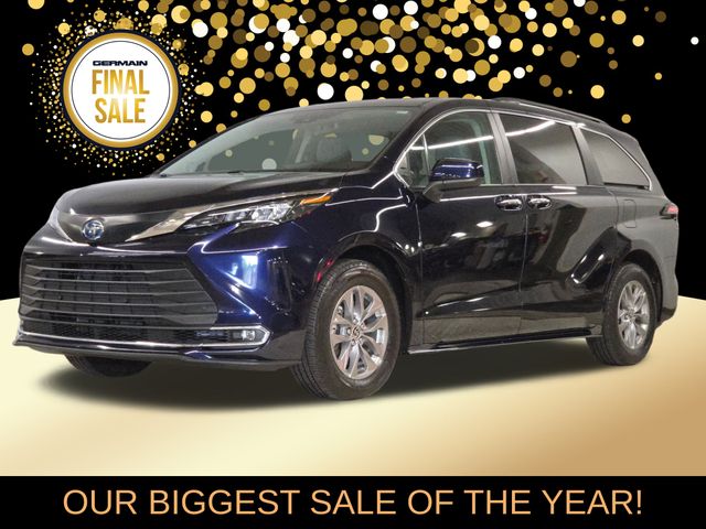 2024 Toyota Sienna XLE's photo