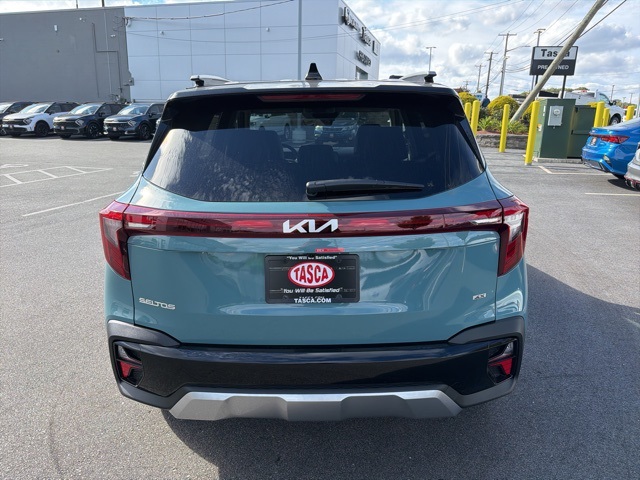 2026 Kia Seltos S photo 2