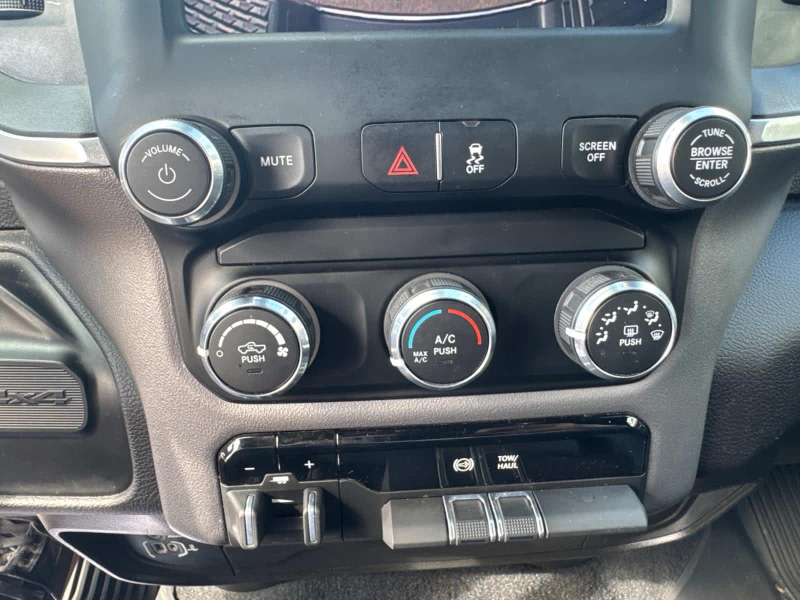 2024 Ram 3500 Big Horn photo 43