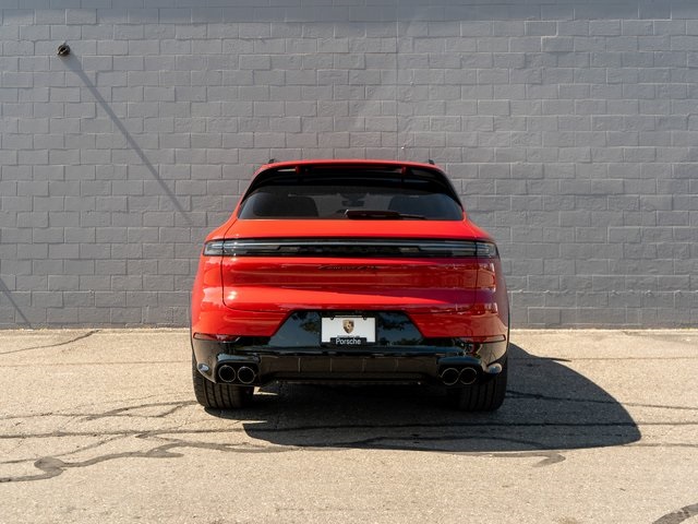 2026 Porsche Cayenne GTS photo 6