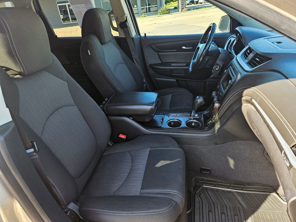 2017 Chevrolet Traverse 1LT photo 34