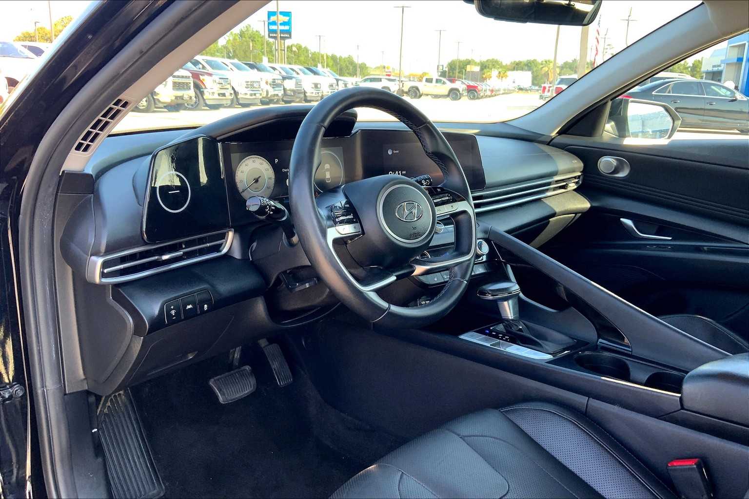 2021 Hyundai Elantra Limited photo 16