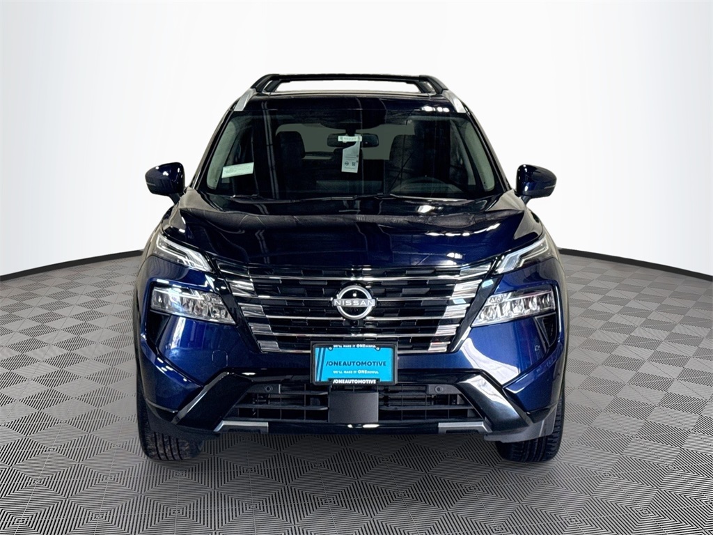 2025 Nissan Rogue Platinum photo 2